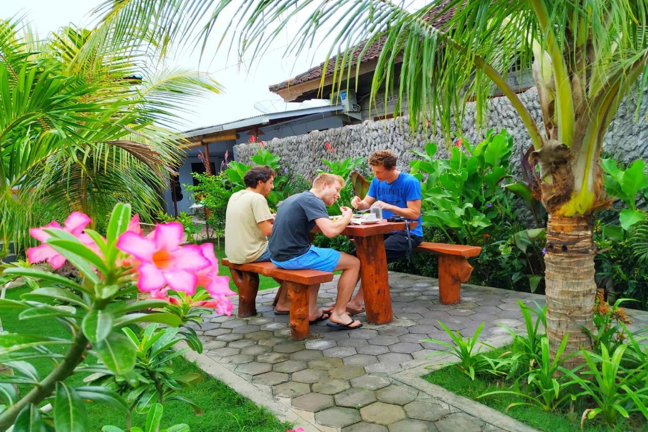 Van Santri Homestay Pemuteran Exteriör bild