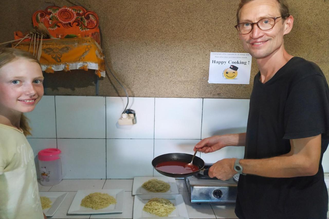 Van Santri Homestay Pemuteran Exteriör bild